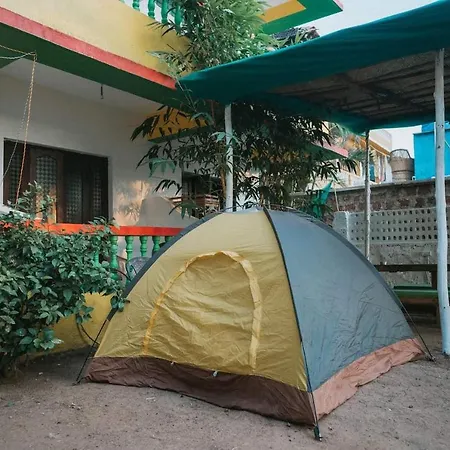 Rasta Mansion - Beach Hostel And Rooms-3
